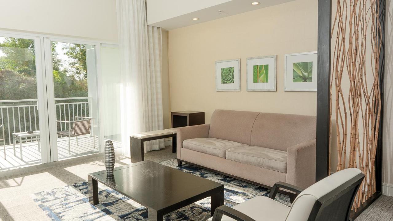 Aparthotel Modern Private Studio - King Bed, Jacuzzi, Balcony And Pool à Miami Extérieur photo