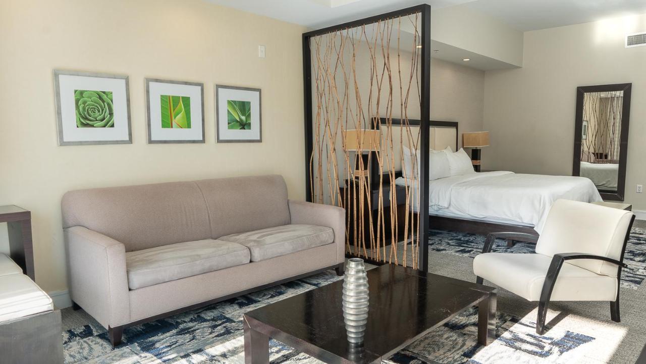 Aparthotel Modern Private Studio - King Bed, Jacuzzi, Balcony And Pool à Miami Extérieur photo